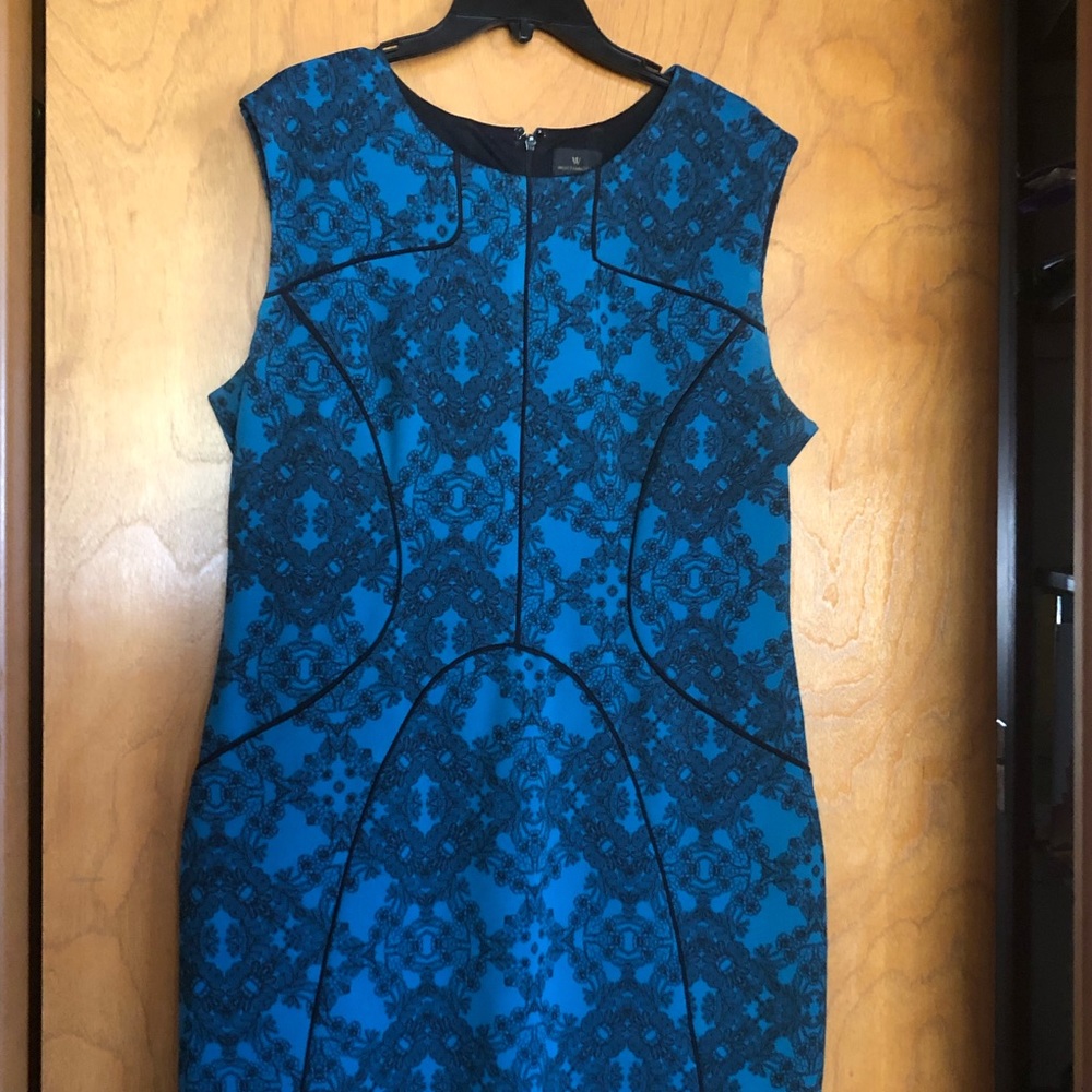Green/Blue Paisley Patterned Sheath